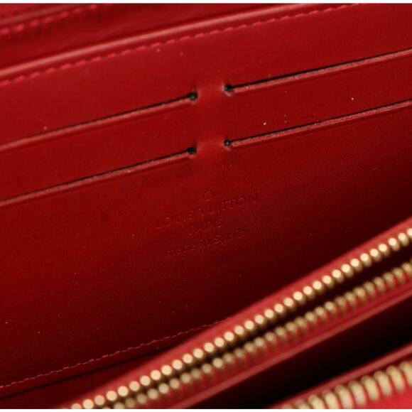 Louis Vuitton Red Monogram Vernis Clemence Zip Around Wallet - Patent Leather - Picture 4 of 9